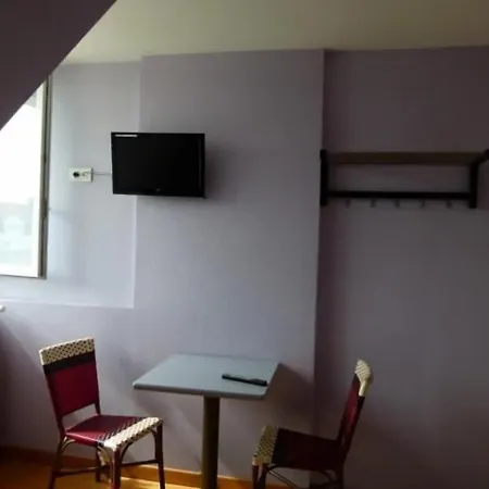 Victor Hotel